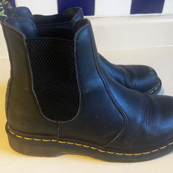 Doc Martin Chelsea black boot - Picture 2 of 6